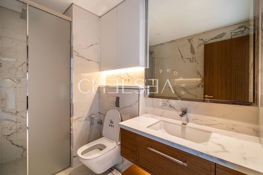 MODERN HOME | CHILLER FREE | PREMIUM LOCATION - Image 12