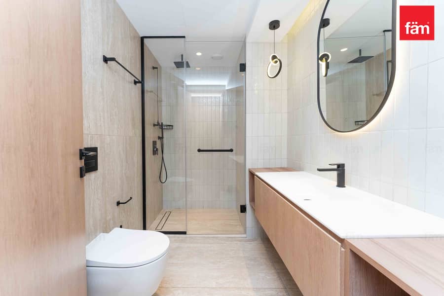 BURJ KHALIFA VIEW | VACANT | FURNISHED - Image 10