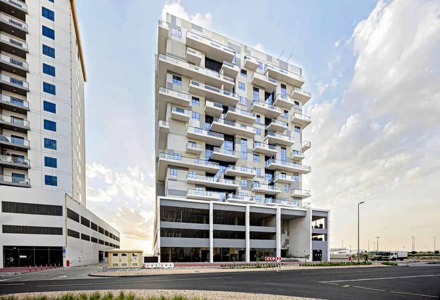 Chiller Free | Mid Floor | Spacious | Available - Image 15