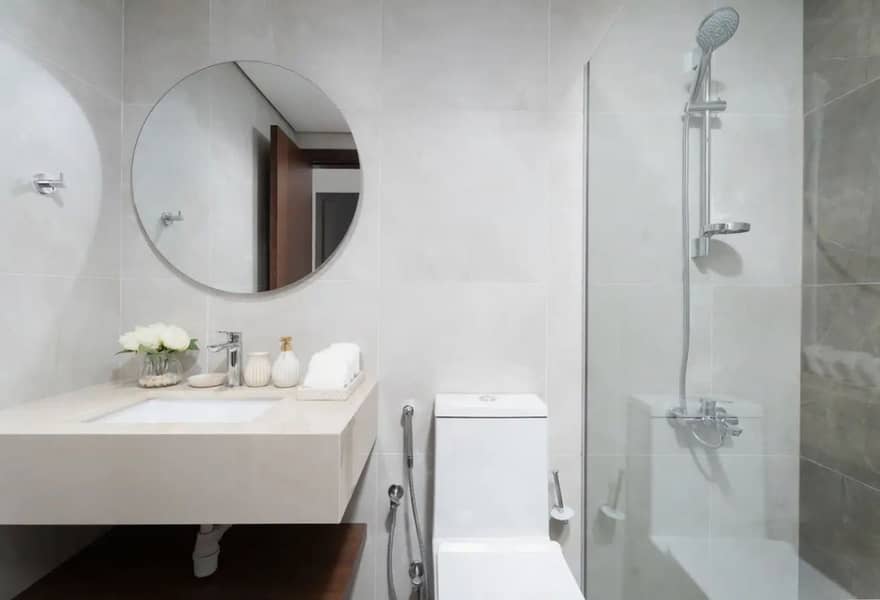 Chiller Free | Mid Floor | Spacious | Available - Image 18