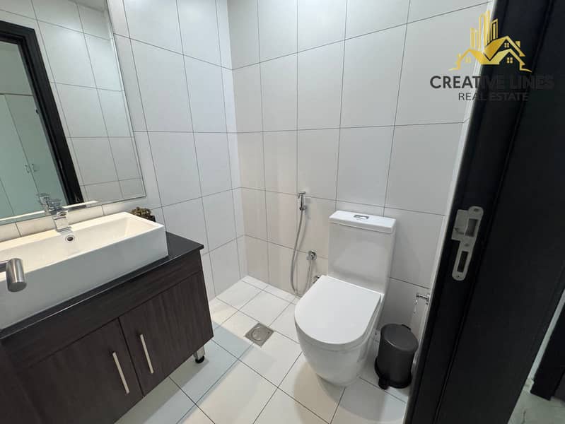 No COMMISSION// FULLY FURNISHED 2 BEDROOM// MODERN LAYOUT// ALL AMENITIES// READY TO MOVE - Image 15