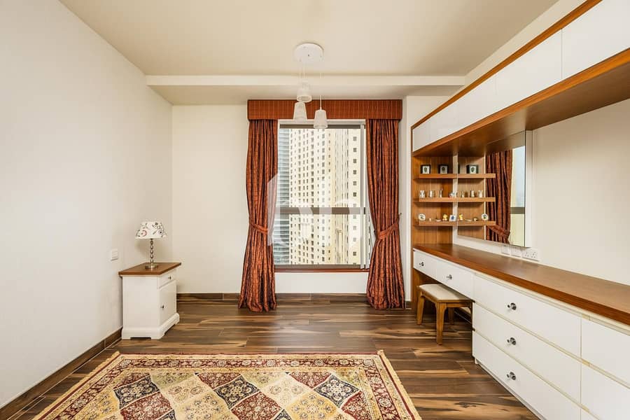 Vacant| Upgraded | sea view| 3 bedroom plus maids - Image 10