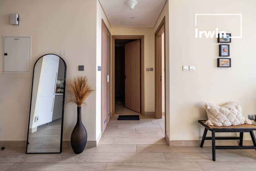 Burj Khalifa View | 2 Cheques | Vacant - Image 7