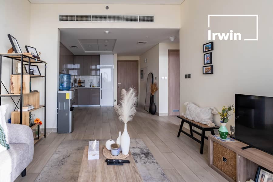 Burj Khalifa View | 2 Cheques | Vacant - Image 9