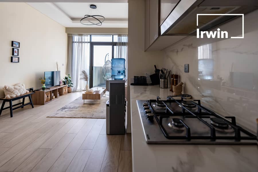 Burj Khalifa View | 2 Cheques | Vacant - Image 11