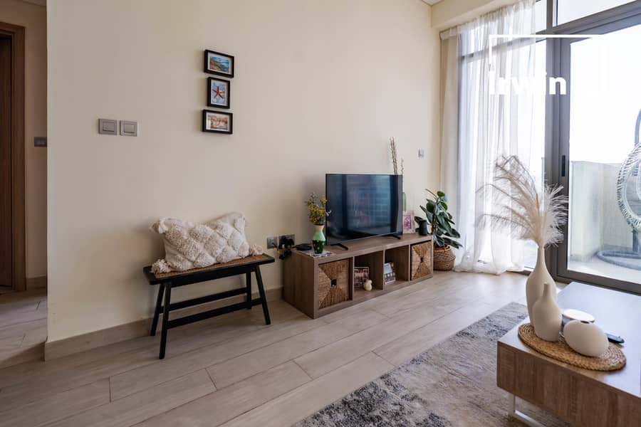 Burj Khalifa View | 2 Cheques | Vacant - Image 27