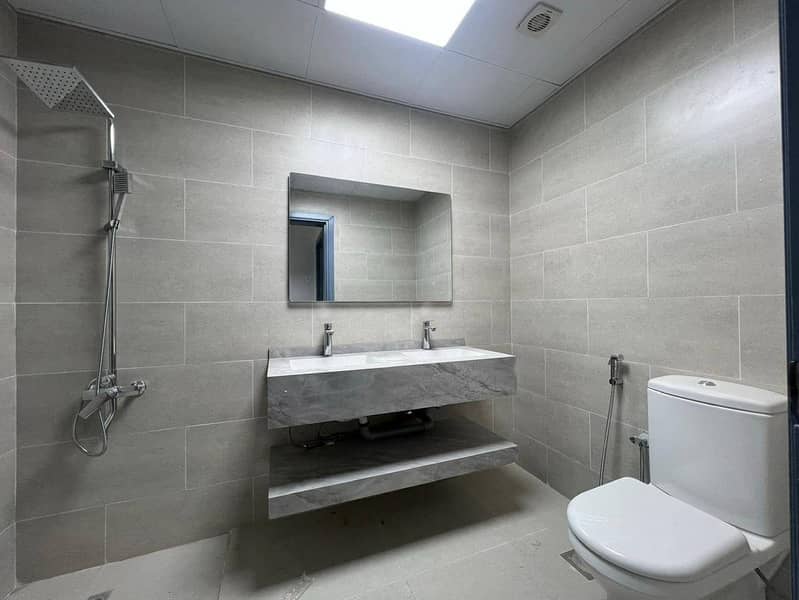 Fully Renovated |Spacious Layout |Closed To Mall - Image 14