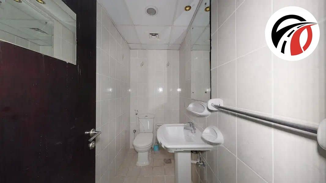 3bhk apartment available for rent in golden price - Image 11