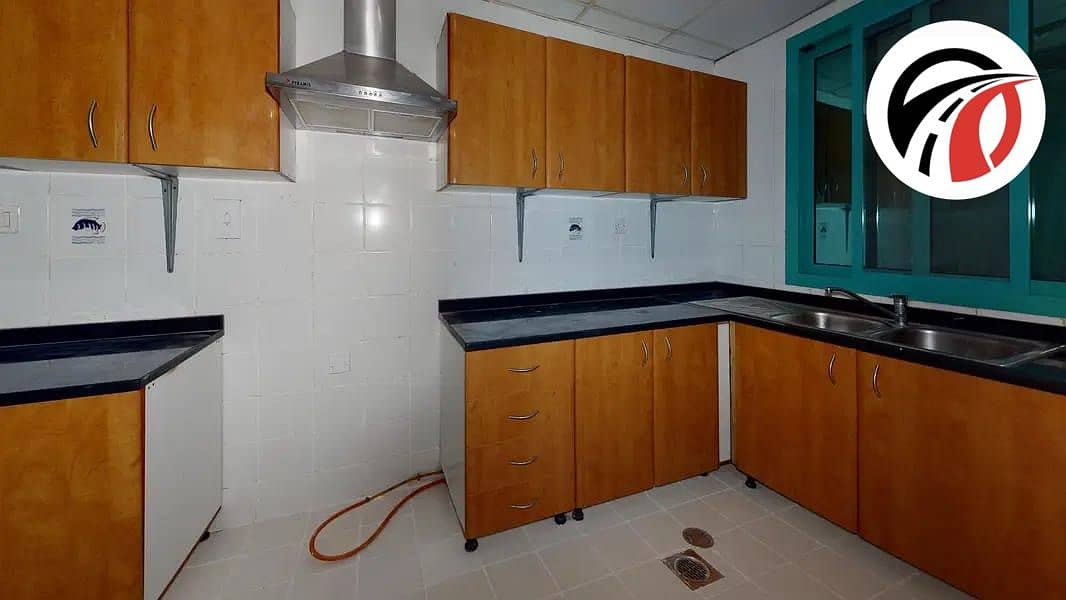 3bhk apartment available for rent in golden price - Image 19