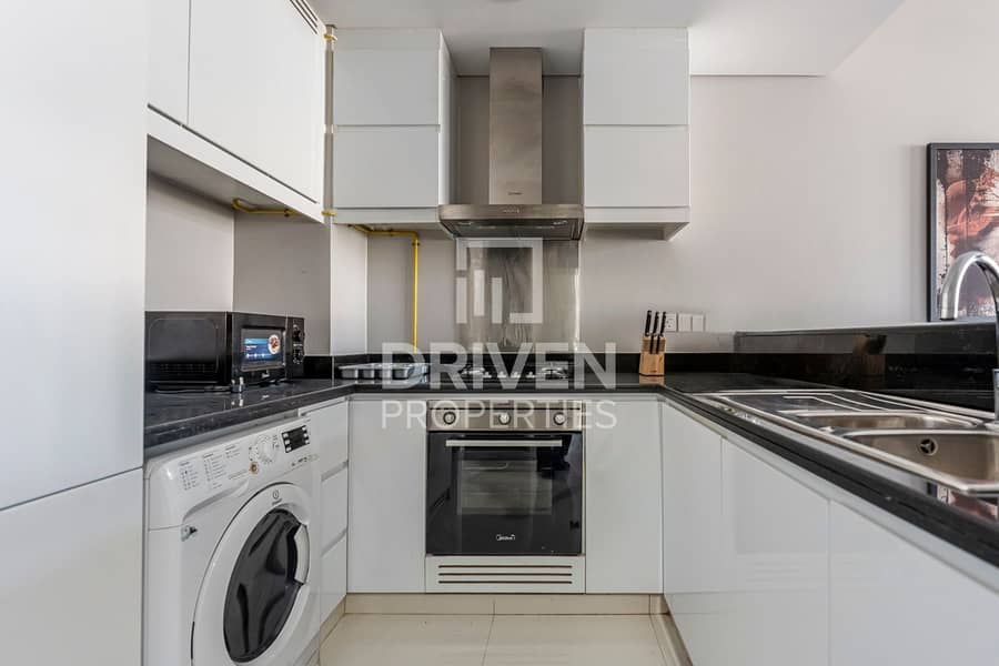 Fully Furnished | Modern Apt | Ready to Move in - Image 7