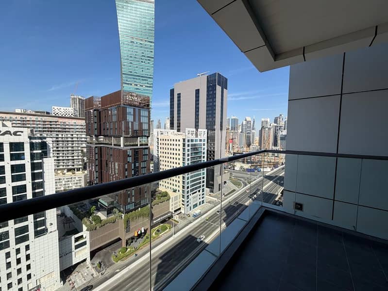 Burj Al Arab View | Prime Location | Ready to Move - Image 14