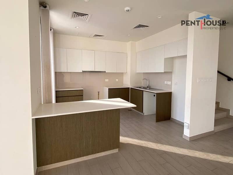 Standalone villa | Well Maintained | Vacant Now - Image 6