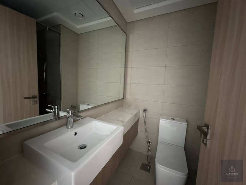 BURJ & LAGOON VIEW-SPACIOUS STUDIO FOR SALE