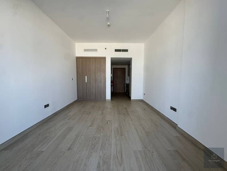 BURJ & LAGOON VIEW-SPACIOUS STUDIO FOR SALE - Image 10