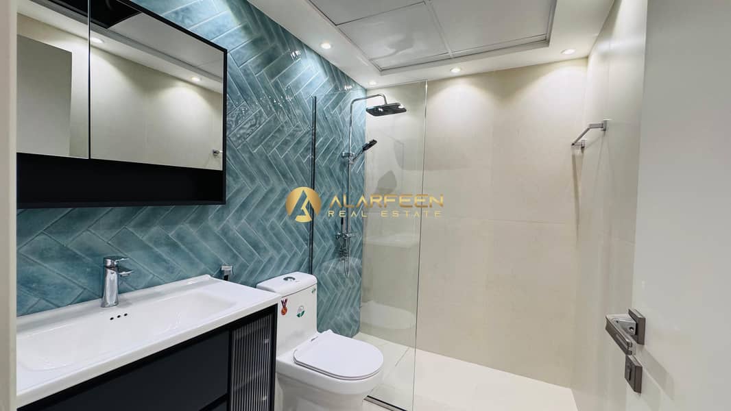 Pool View | Modern Layout | High End Quality - Image 9