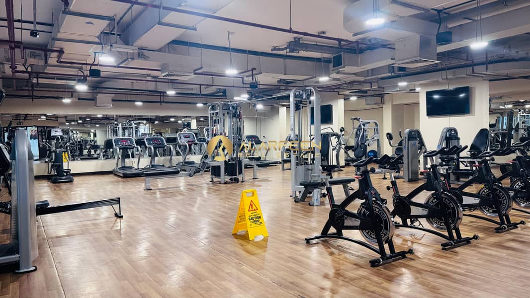 Pool View | Modern Layout | High End Quality - Image 11