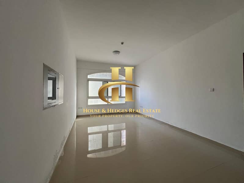 Unfurnished | Vacant | Spacious Layout