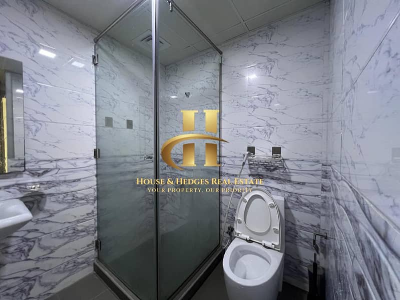 Unfurnished | Vacant | Spacious Layout - Image 8