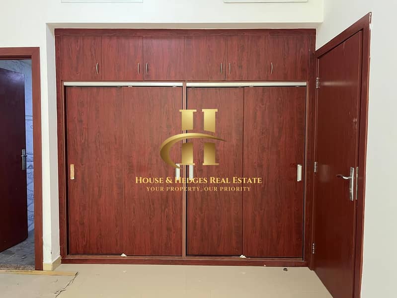 Unfurnished | Vacant | Spacious Layout - Image 9