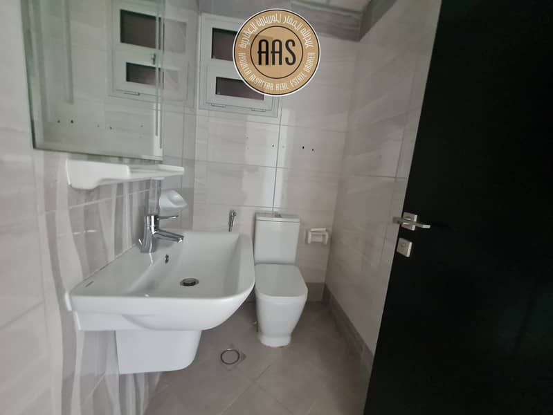 Full Sea View 2Bhk With Master Room Chiller Free