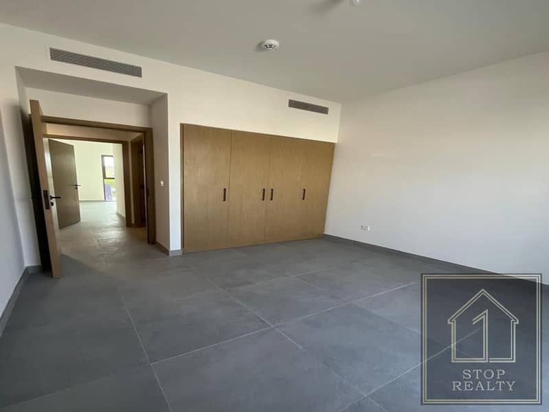 Brand New | Single Row | Close to Park and Pool - Image 7