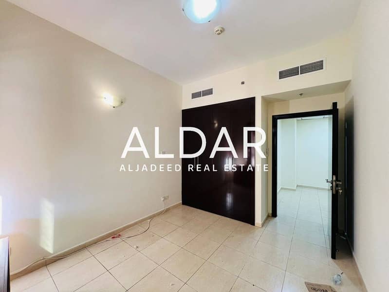 Corner Unit| Open Kitchen | Ready To Move - Image 6