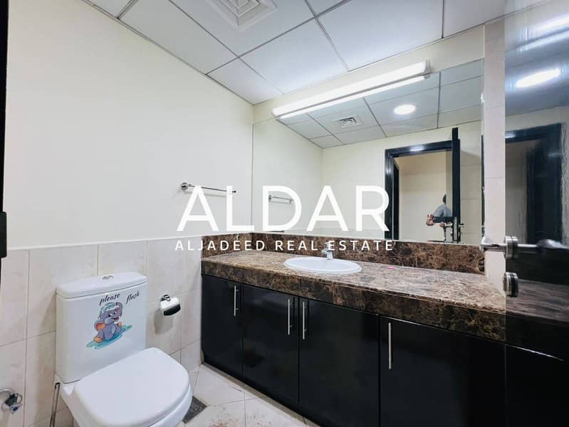 Corner Unit| Open Kitchen | Ready To Move - Image 8