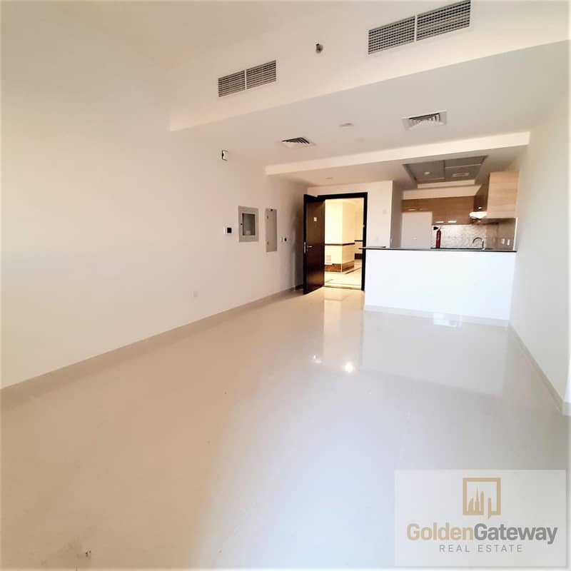 Sophisticated Layout I Serene Terrace I Vacant Soon - Image 7