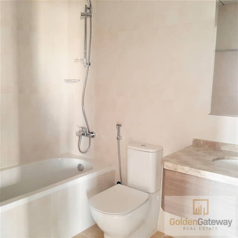 Sophisticated Layout I Serene Terrace I Vacant Soon - Image 9