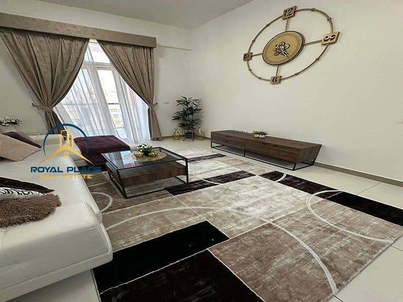 Charming 1 BR Apartment at Binghatti Gateway - Image 8