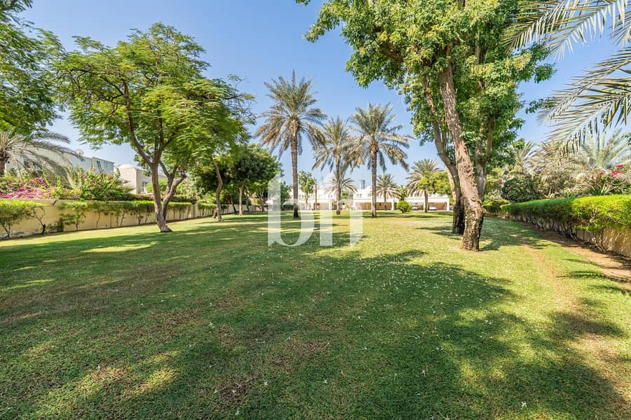 RARE GREEN BELT | UPGRADED 3E | VACANT