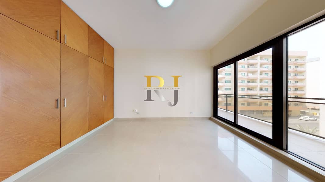 4 BR Family Haven in Bur Dubai with All Amenities - Image 20