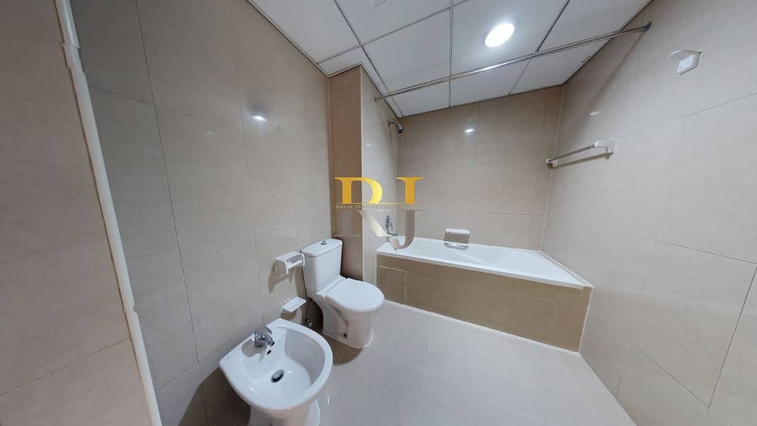 4 BR Family Haven in Bur Dubai with All Amenities - Image 22