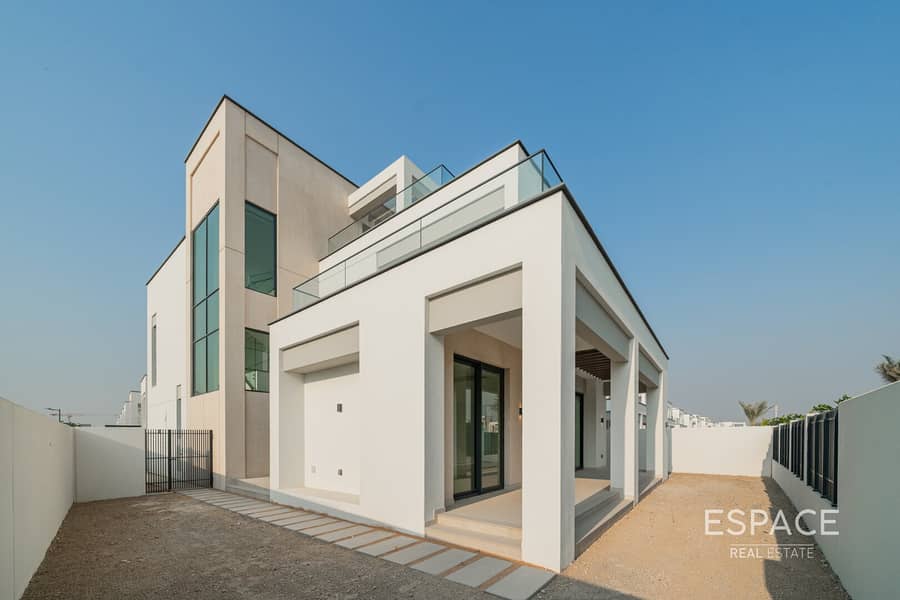 Villa | 4 Bedrooms | Unfurnished