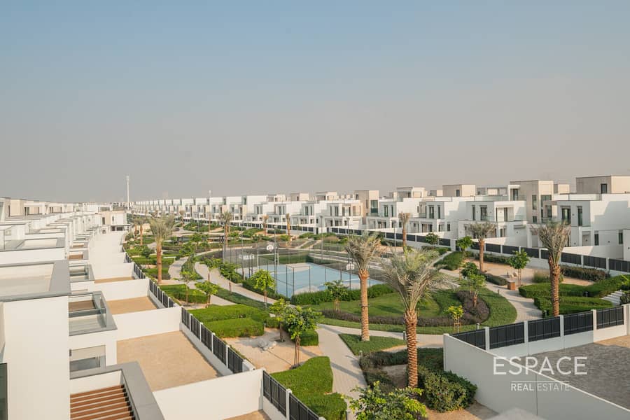 Villa | 4 Bedrooms | Unfurnished