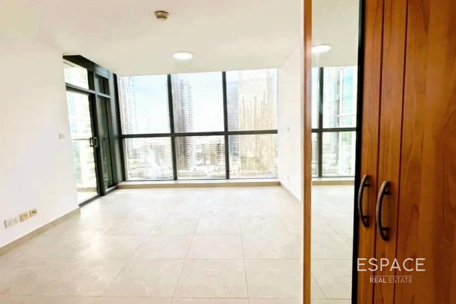 Close to Metro | Vacant | Lake View - Image 6