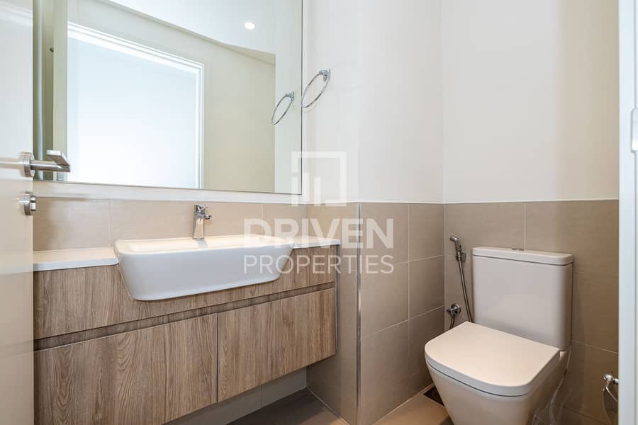 Vacant on 10th Jan | Community View | Mid Floor - Image 13