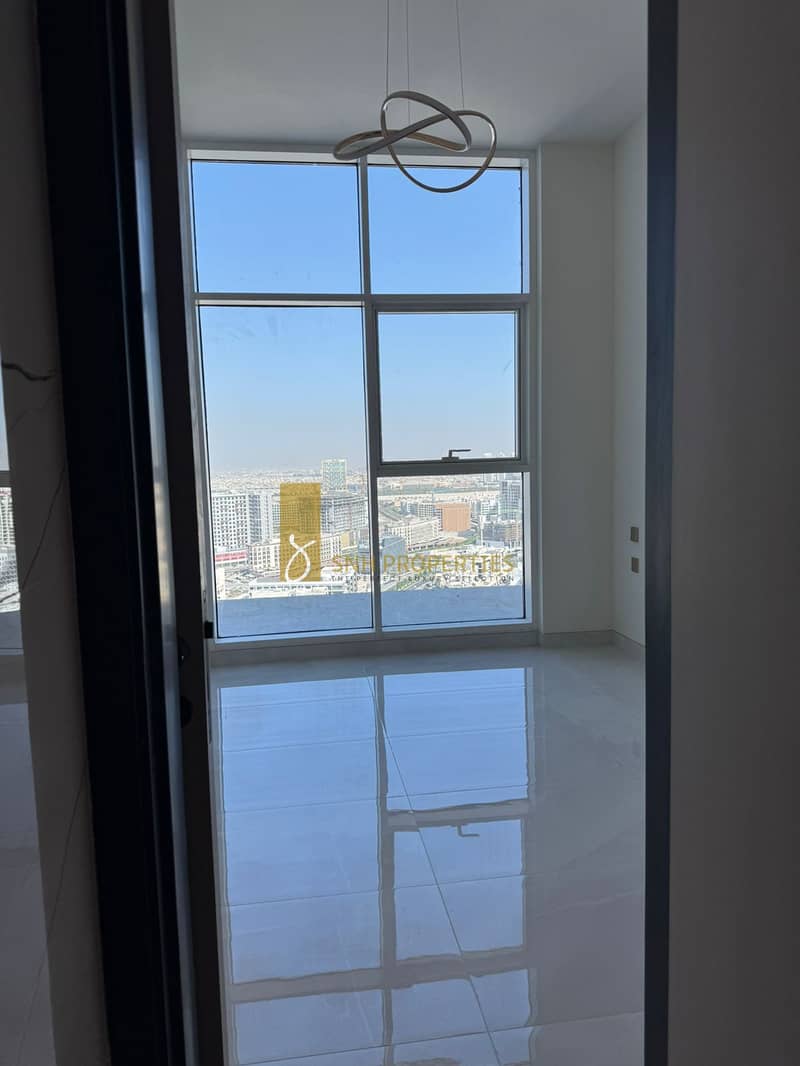 MIRACLE GARDEN VIEW | TOP FLOOR | PRIME LOCATION