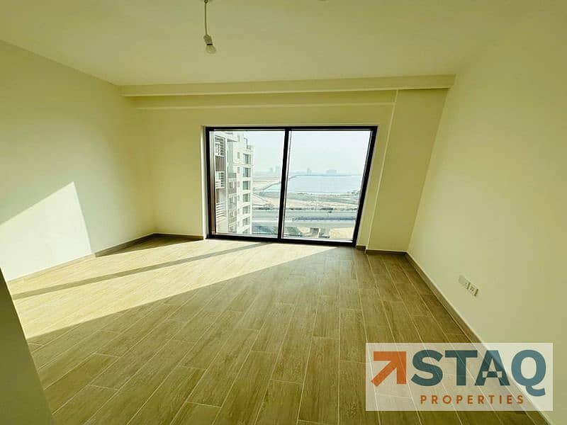 LUXURY 3 BEDROOMS | BEACH VIEW | PRIME LOCATION