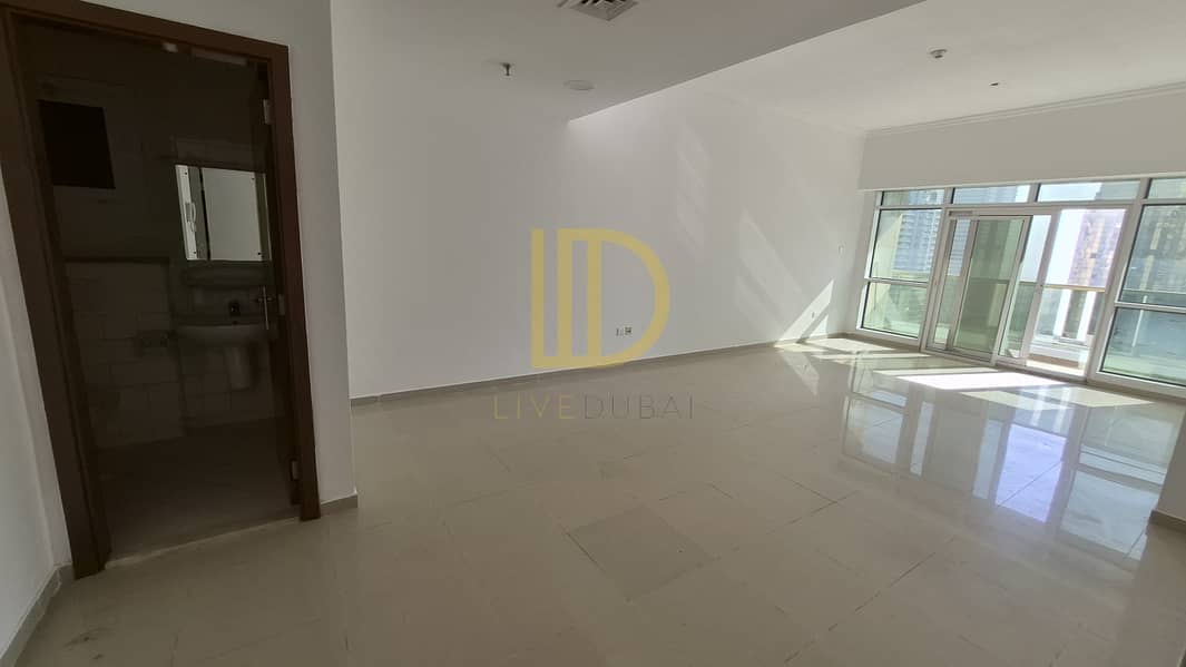 Large size | High Floor | Lake View | Ready to move in