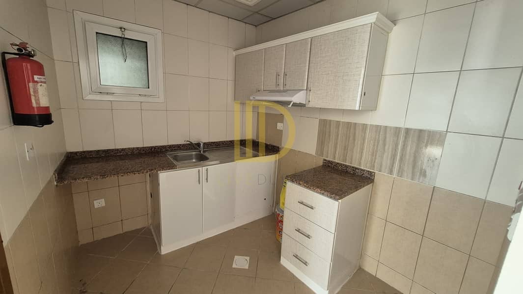 Large size | High Floor | Lake View | Ready to move in - Image 7