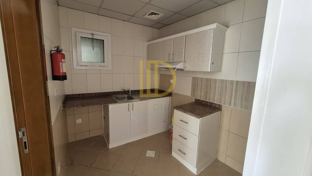 Large size | High Floor | Lake View | Ready to move in - Image 8