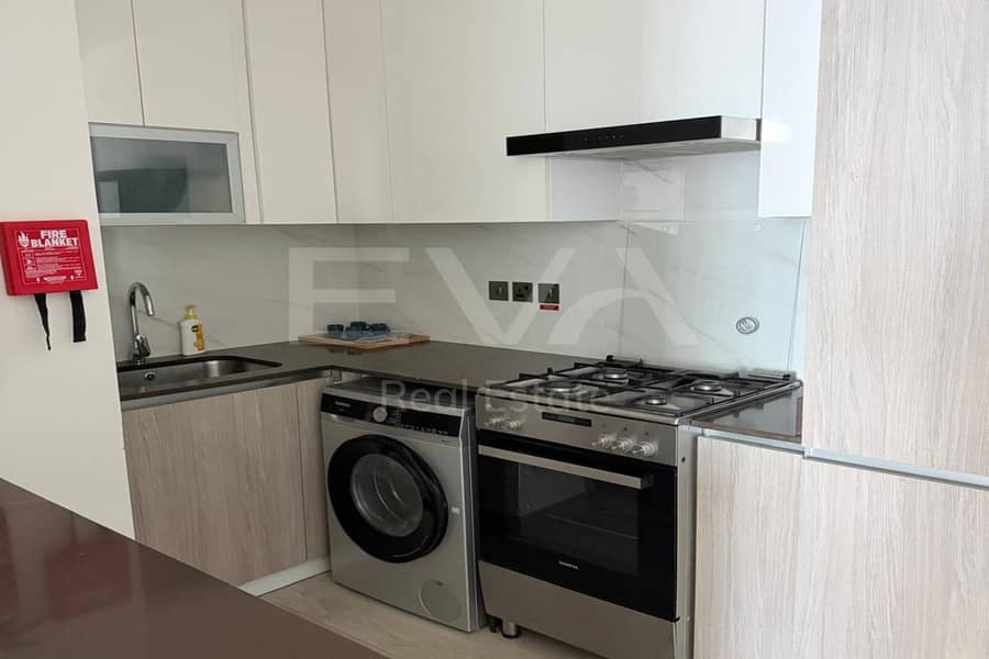 Fully Furnished | Lake View | Smart Home | Vacant - Image 7