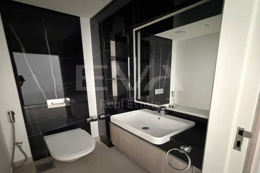 Fully Furnished | Lake View | Smart Home | Vacant - Image 10