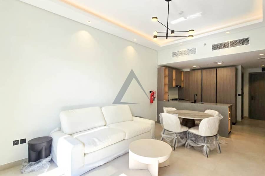 Modern Living | Fully Furnished | Vacant