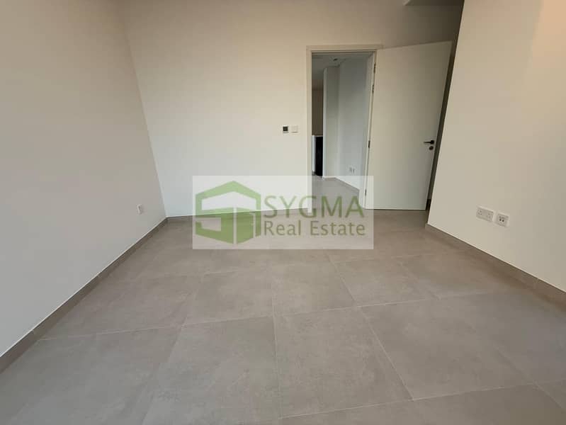 BRAND NEW | LARGE PLOT | SINGLE ROW | UNFURNISHED