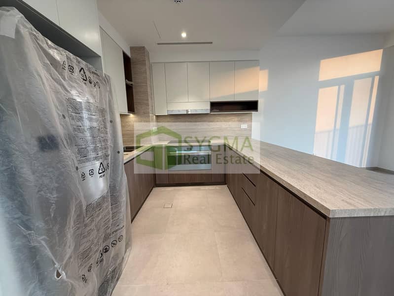 BRAND NEW | LARGE PLOT | SINGLE ROW | UNFURNISHED