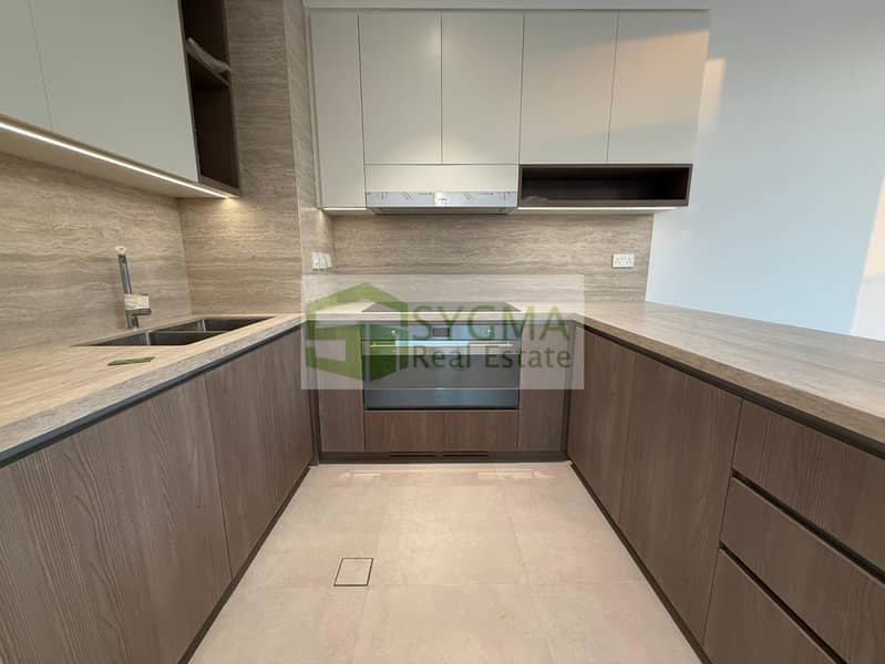 BRAND NEW | LARGE PLOT | SINGLE ROW | UNFURNISHED - Image 8