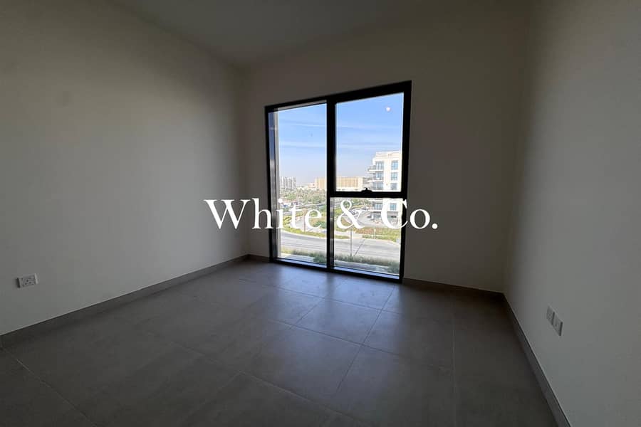 Vacant Now | Boulevard View | 2 Bedrooms - Image 10