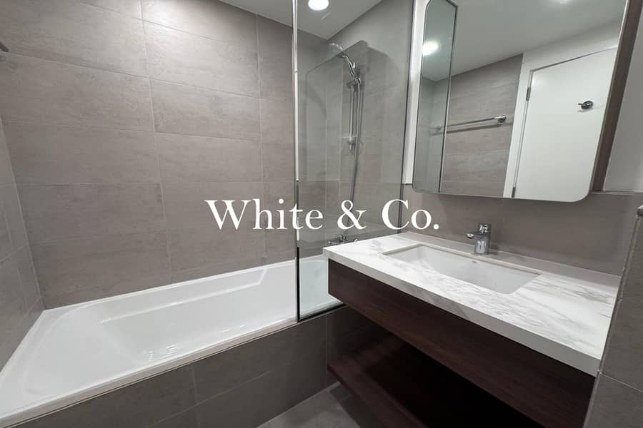 Vacant Now | Boulevard View | 2 Bedrooms - Image 13